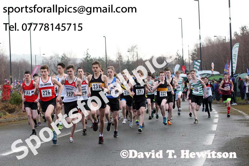 Boys and Girls under-15s Good Friday Elswick Harriers Relay, Newburn, Newcastle. Photo: David T. Hewitson/Sports for All Pics